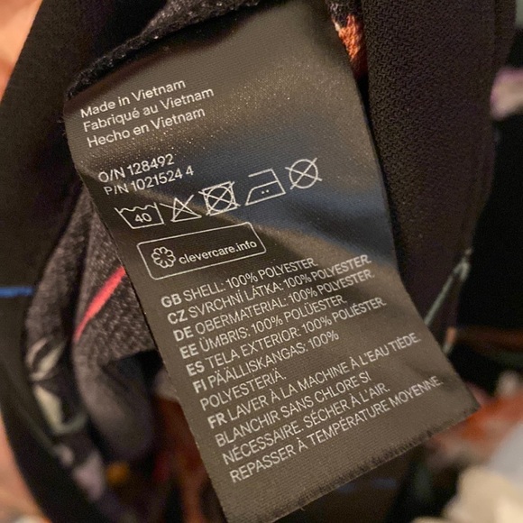 NWT H&M Gorgeous Floral Dress Size L - Picture 16 of 16